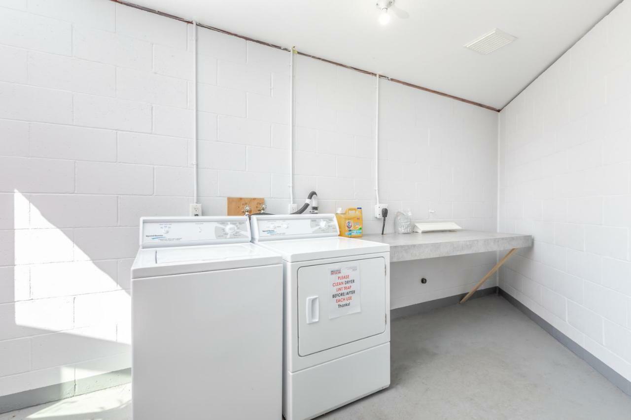 Westridge Motor Inn Osoyoos Luaran gambar