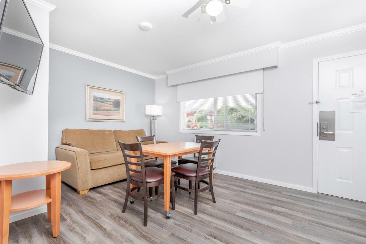 Westridge Motor Inn Osoyoos Luaran gambar